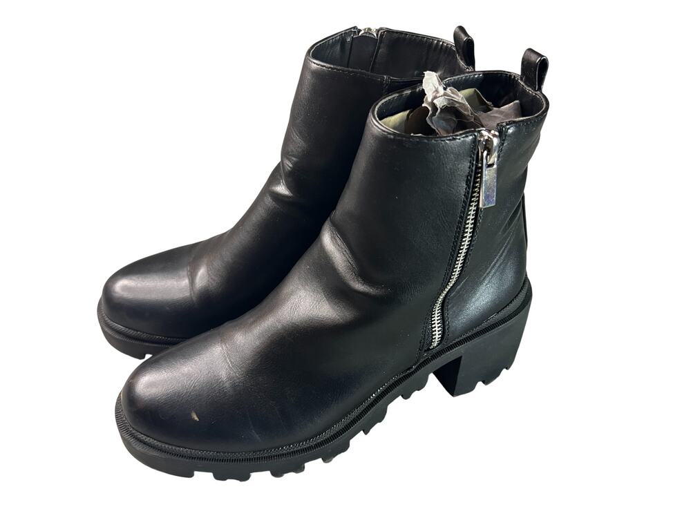Danilyn black chunky lug sole ankle boots womens 8.5